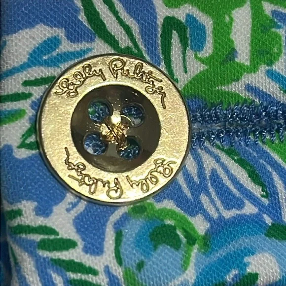 Lilly Pulitzer BENEATH THE BOUGAINVILLEA Natia knit shorts. Size 4 - Picture 2 of 11